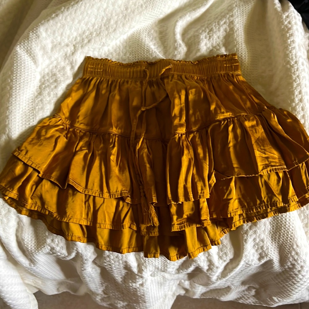 Flowy aerie gold skirt